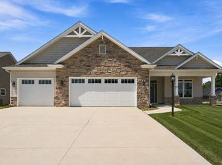 2977 Casaluna Ct, Fort Wayne, IN 46818