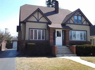 585 S Spring Rd, Elmhurst, IL 60126