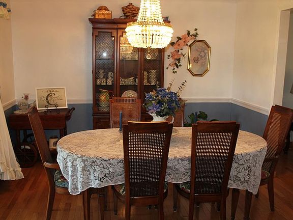 Dining Room 1