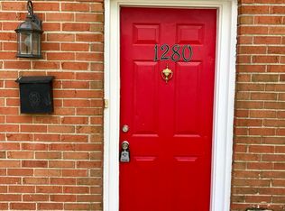 1280 Centre Pkwy, Lexington, KY 40517