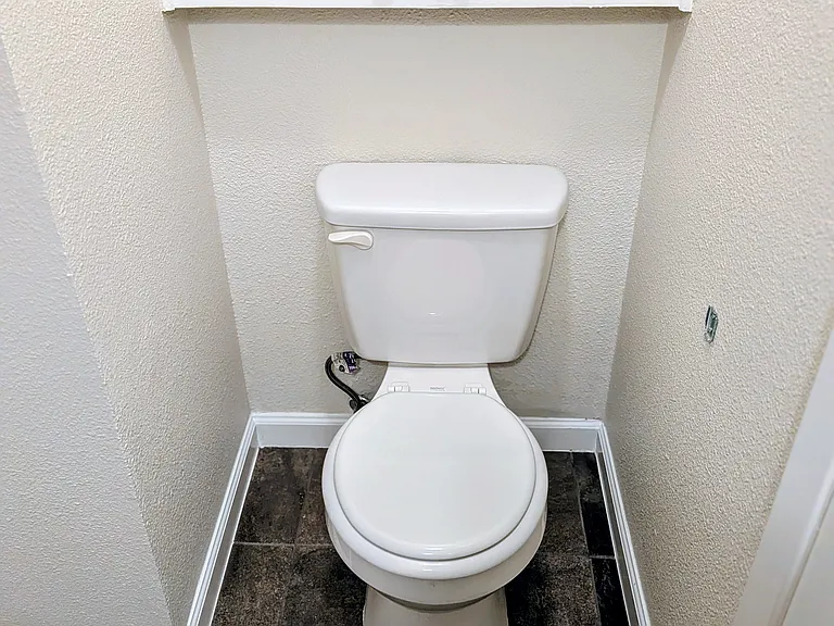 2816 Golfing Green Dr — Photo 10
