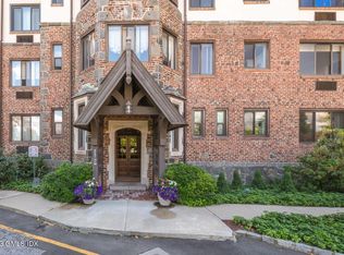 47 Lafayette Pl APT 4A, Greenwich, CT 06830