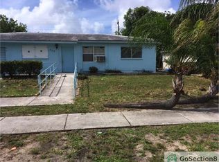 370 W 29th St, Riviera Beach, FL 33404