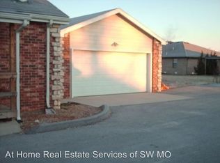 505 W Warren Ave, Ozark, MO 65721