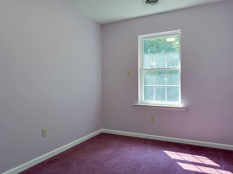 80 Hillbrook Dr — Photo 18