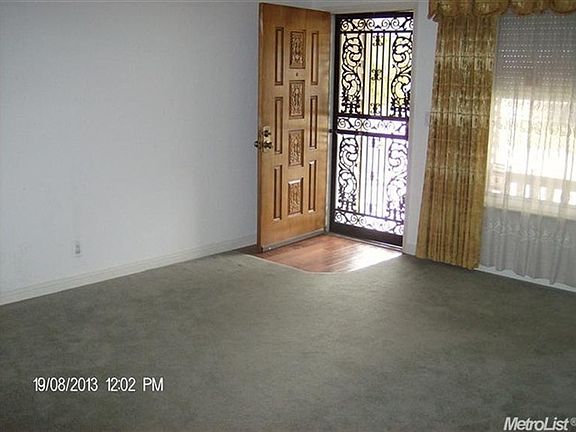 2nd image of 6221 Quincewood Cir