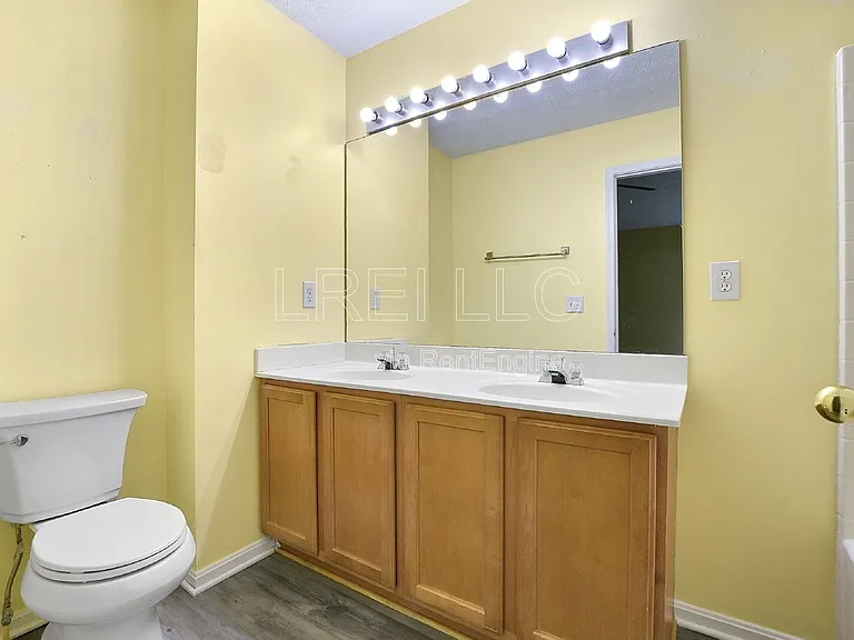 5703 Georgia Ln — Photo 8