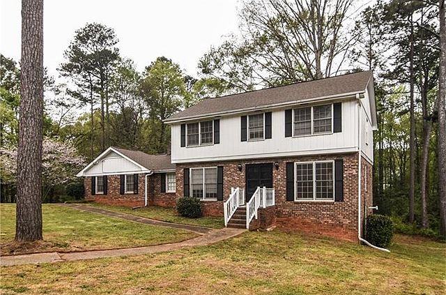 1st image of 2538 Country Club Dr