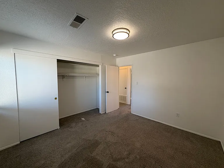 628 Pontiac Dr SW — Photo 11