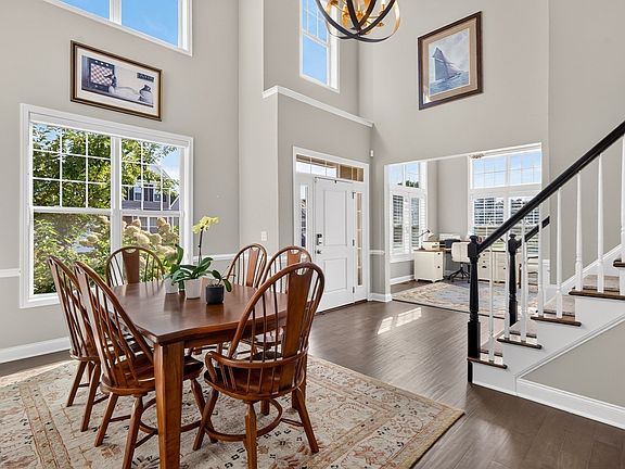 4th image of 29 Henry Way #29