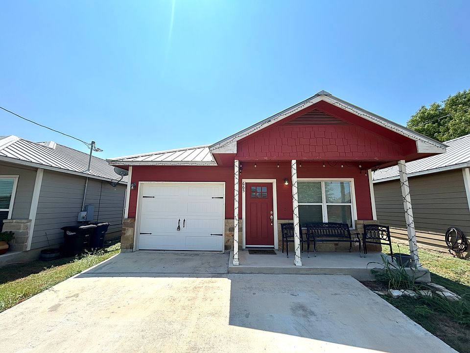 1st image of 665 Orion Dr