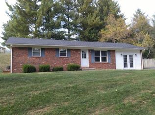 279 Fair St, Pounding Mill, VA 24637
