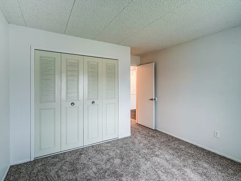 Park Place Apartments — Photo 13