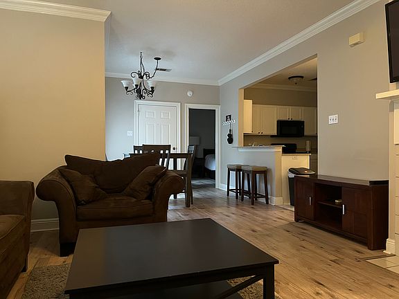 5th image of 4464 Highland Rd APT 701