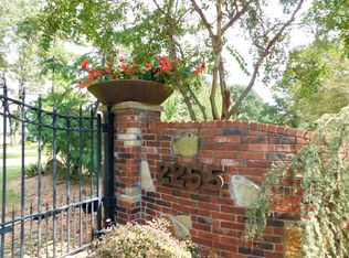 2255 Crow Mountain Rd, Russellville, AR 72802