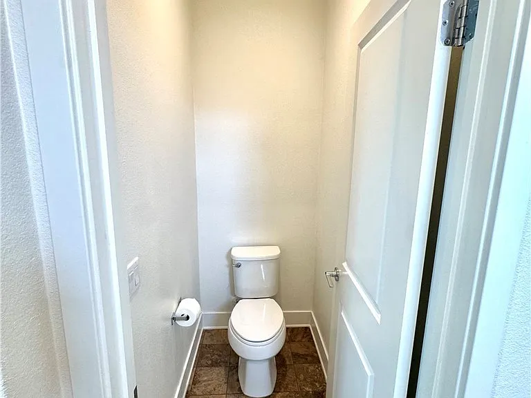15936 Ellington Way — Photo 34