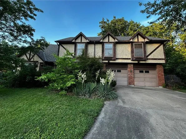 11651 Grant Dr, Overland Park, KS 66210