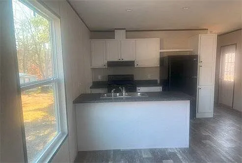 511 W Hillsboro St #15R — Photo 2