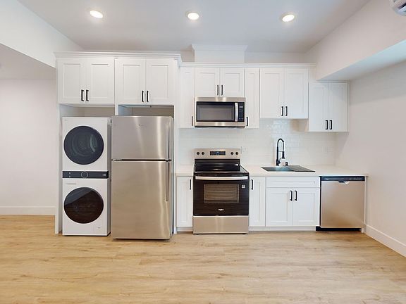 2nd image of 1317 Allesandro St #11