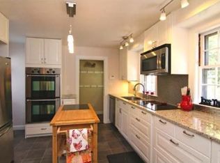 95 Fellsview Rd, Stoneham, MA 02180