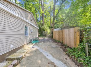 207 Manhattan Ave, Oak Ridge, TN 37830