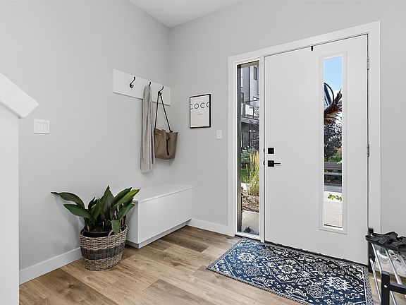 3rd image of 50 Ebony Blvd #98