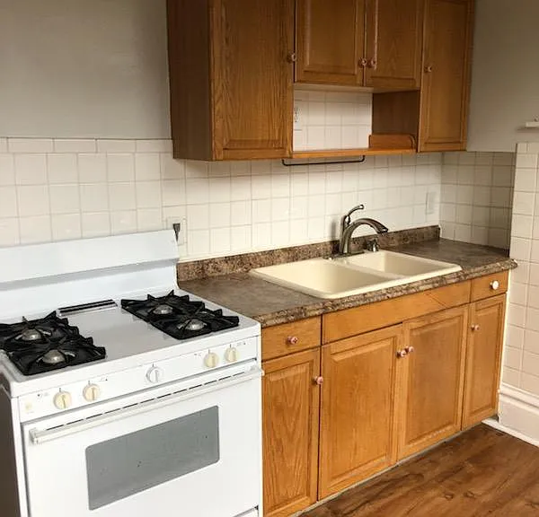 615 Oak St — Photo 8