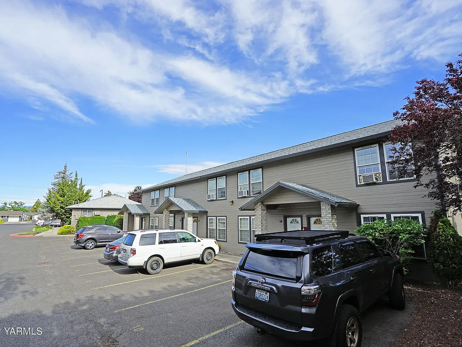 The 48th St Apartments — Photo 3