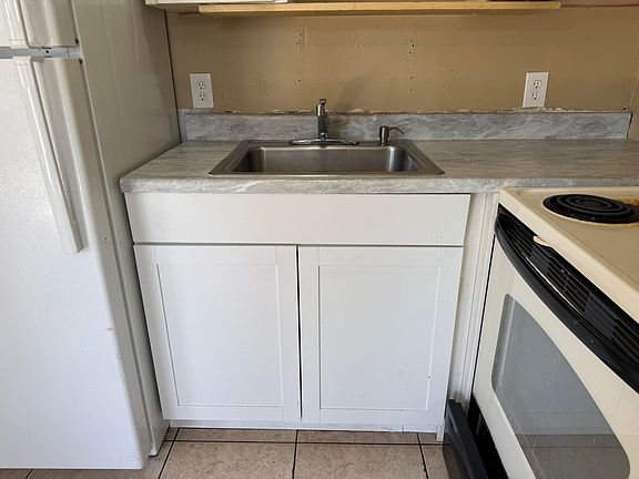 5th image of 3660 Coconut Rd