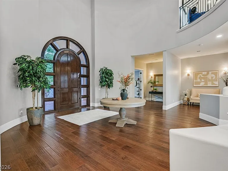 8 Rue Mediterra Dr — Photo 3