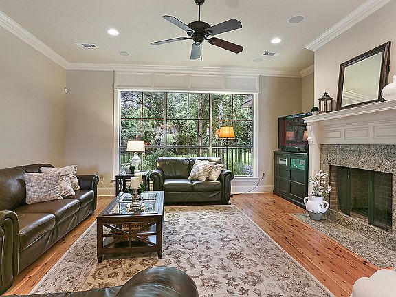 3rd image of 14434 Oak Path Dr