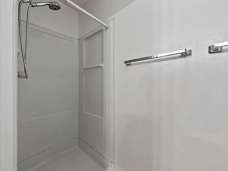 105 Trinity Woods Dr — Photo 37