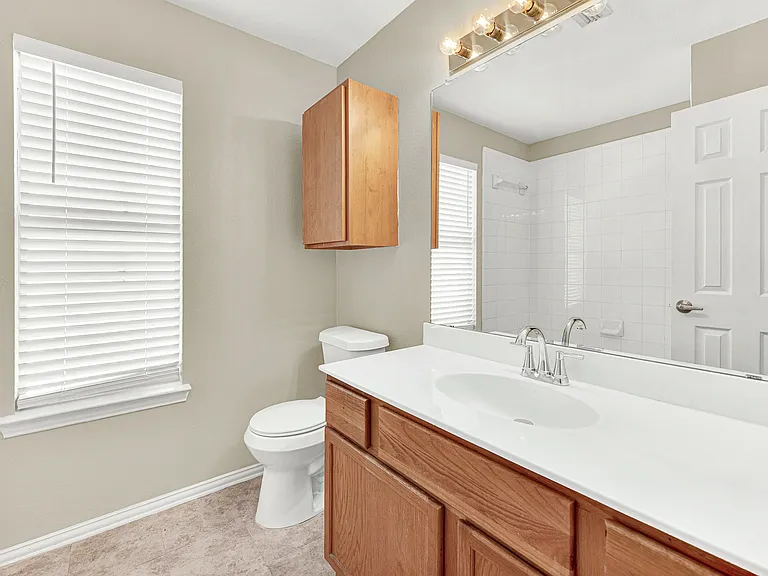 4450 Sharpsburg Dr — Photo 20