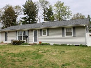 6 Gayla Ave, Centralia, IL 62801