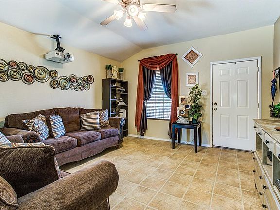 5th image of 776 River Garden Dr