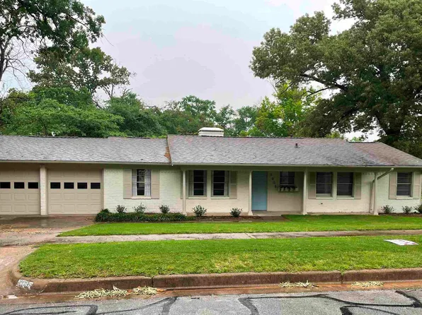 3008 Roanoke Ln, Tyler, TX 75701