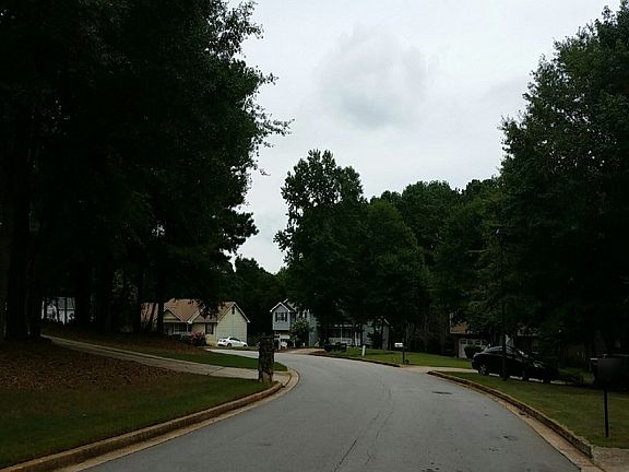 5th image of 170 River Trace Ct