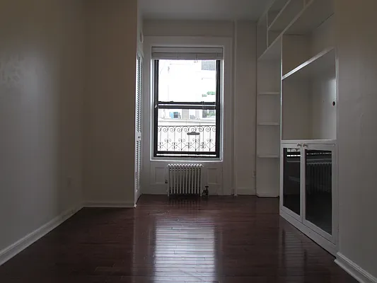 Rented by Landmark Real Estate | media 33