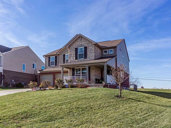 3rd image of 19 Broadfield Ct
