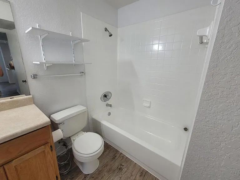 1021 S Hiawassee Rd — Photo 13
