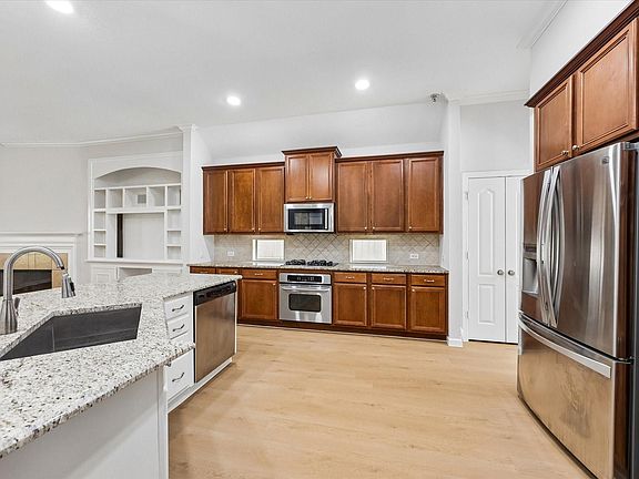 4th image of 3723 Tidalwood Dr