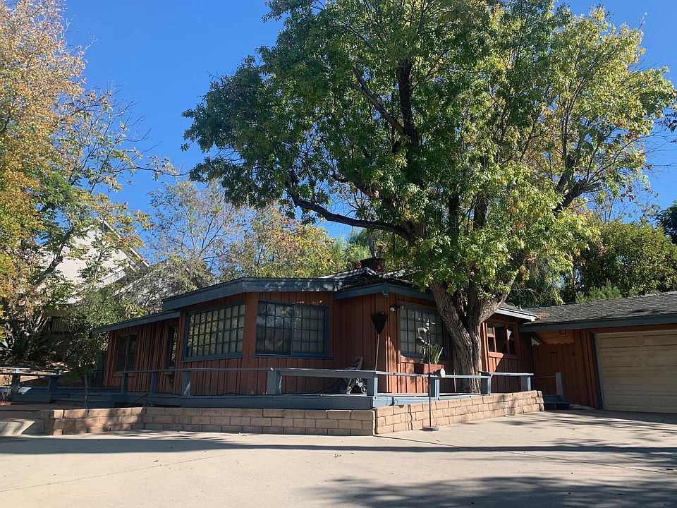 1st image of 22768 Avenue San Luis