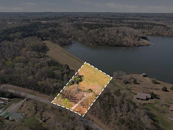 3rd image of 1274 Martins Lake Rd