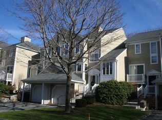 804 Kittering Way, Worcester, MA 01609