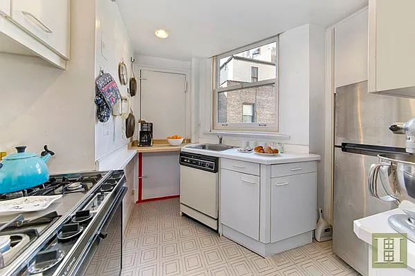 Sold by Halstead Real Estate | media 9