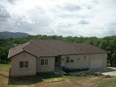 3017 Hartvickson Ln photo 1