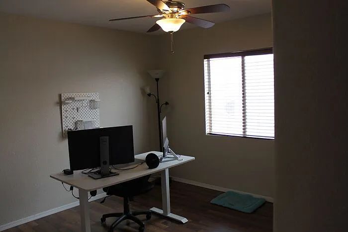 740 W Baylor Ln — Photo 17