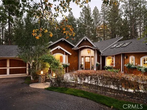 42388 Switzerland Dr, Big Bear Lake, CA 92315