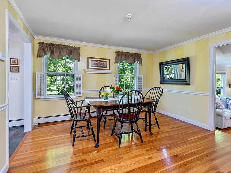 Townsend Dr — Photo 17