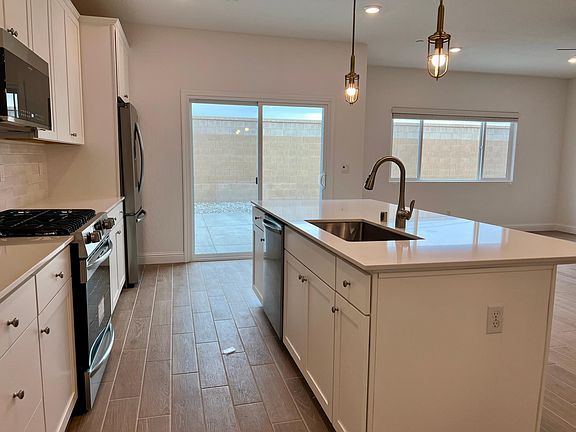4th image of 2509 W Claridge Way
